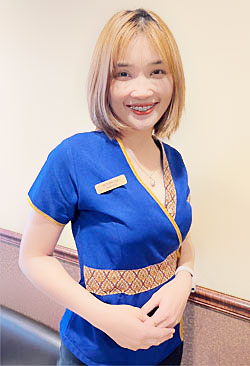 Somsom at Asoke First Class massage