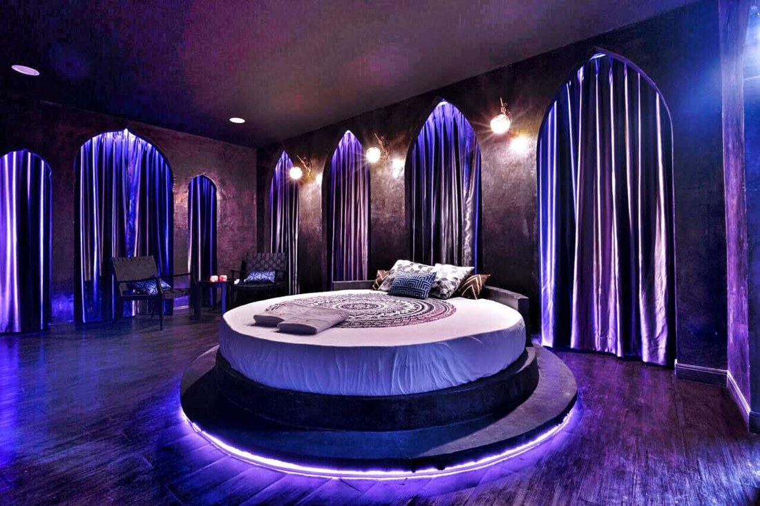 VIP Jacuzzi Suite at Aya Massage Bangkok Nuru & Soapy