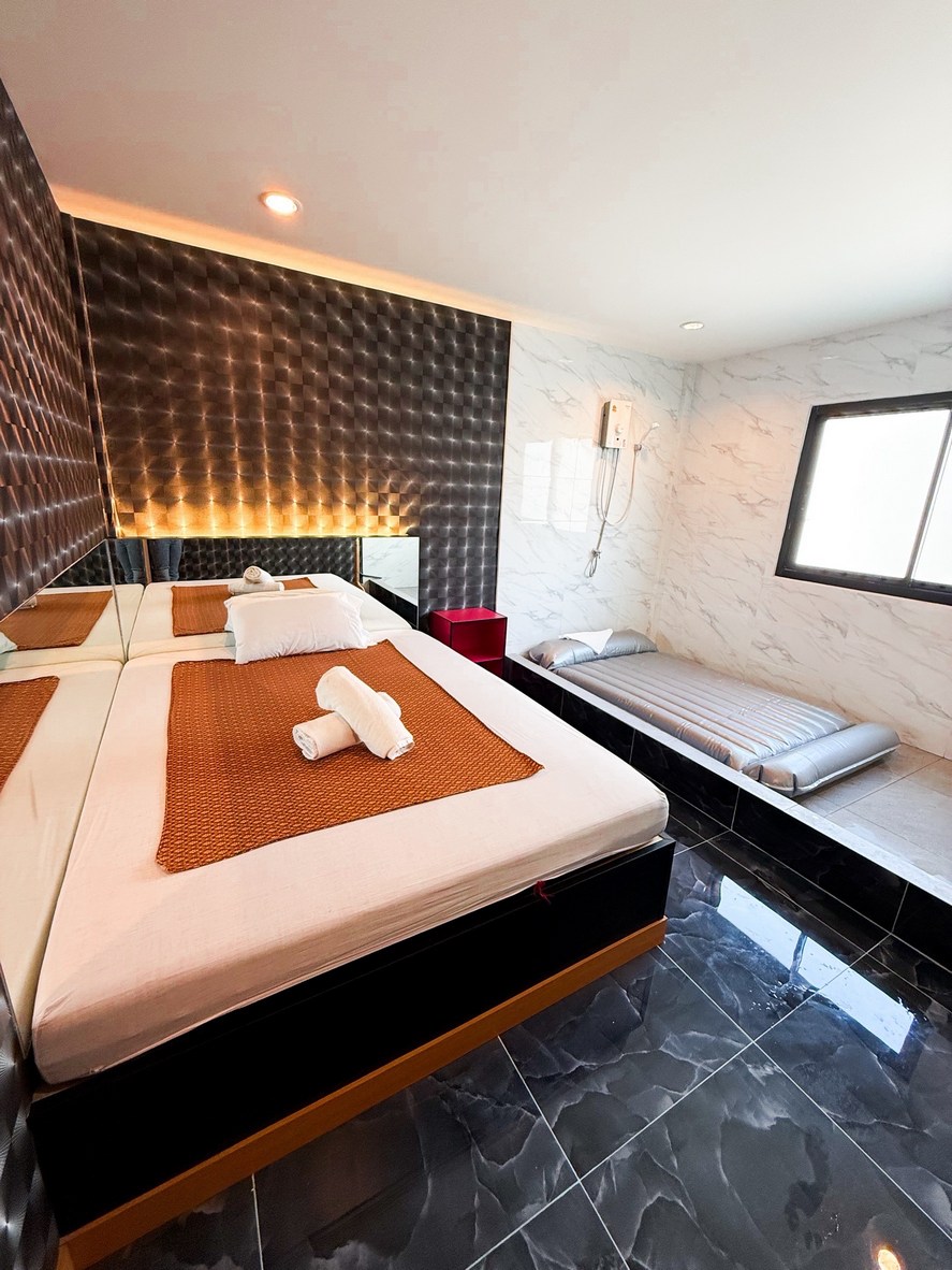 VIP Shower + Nuru (Air Mattress) at Boss Massage