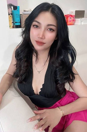 Daisy at CUBE Nuru Massage Sukhumvit 22