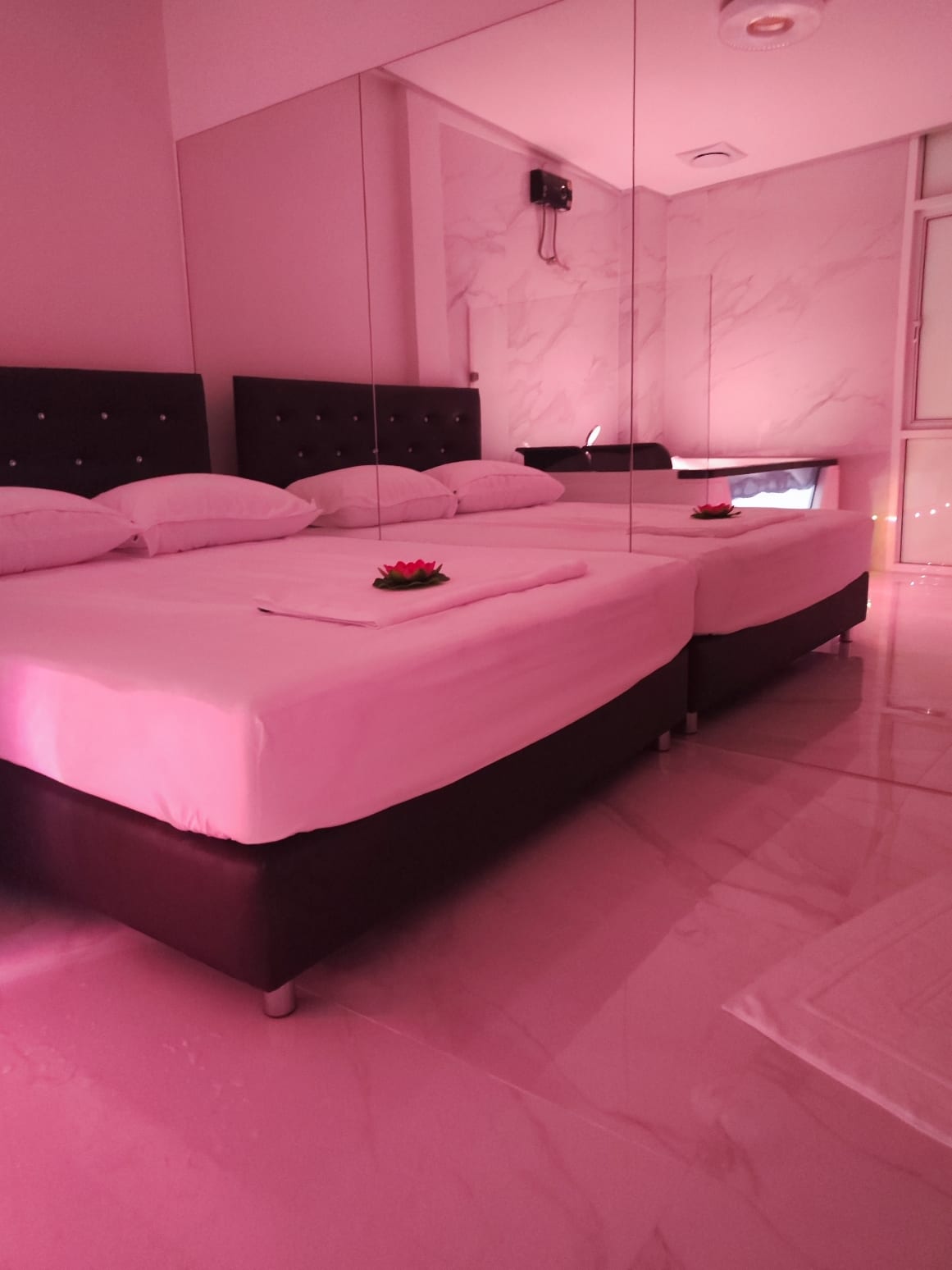 Rooms at Lucy Nuru Massage