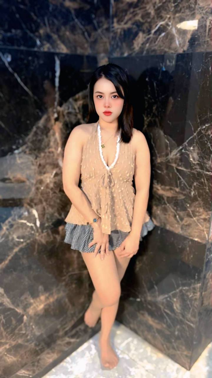 Candy at Zen Massage Bangkok